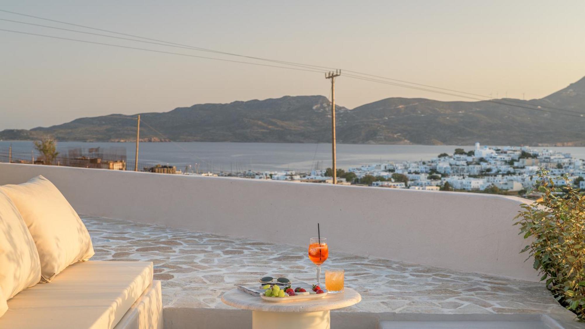 Solus Suites Milos Adamantas  Esterno foto
